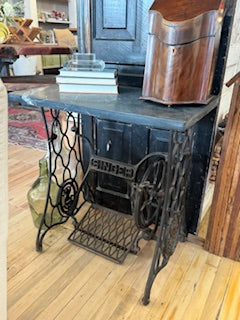 Singer Sewing Table